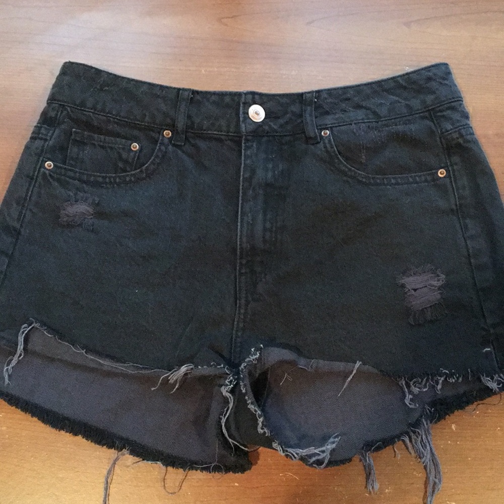 H&M black denim shorts